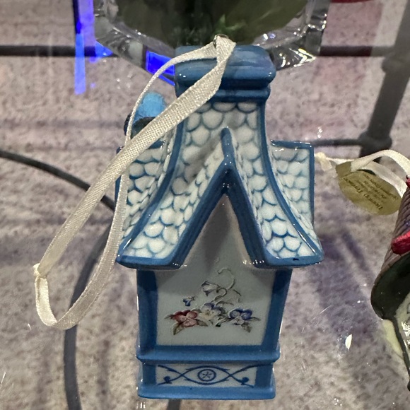 Vintage porcelain Bradford Exchange heirloom birdhouse ornaments - Picture 7 of 13